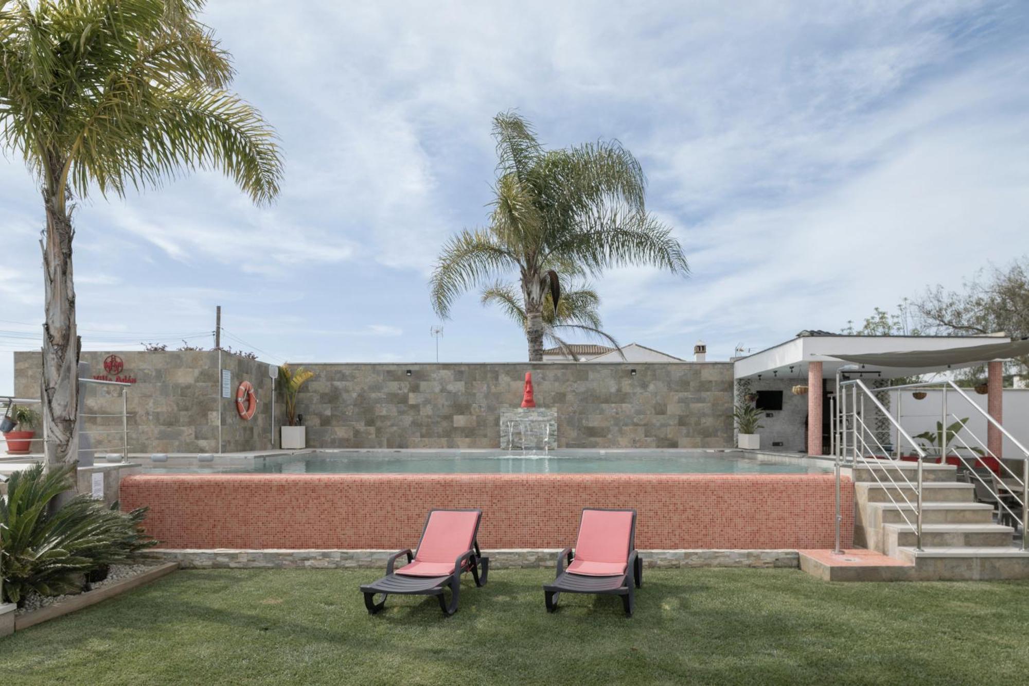 Adan Con Piscina Majestuosa Villa