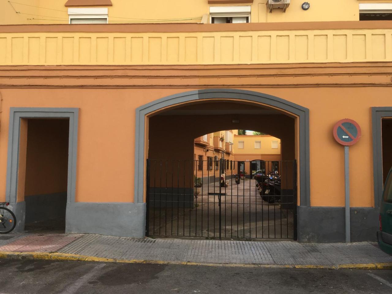 La Dama De Apartamento Cádiz