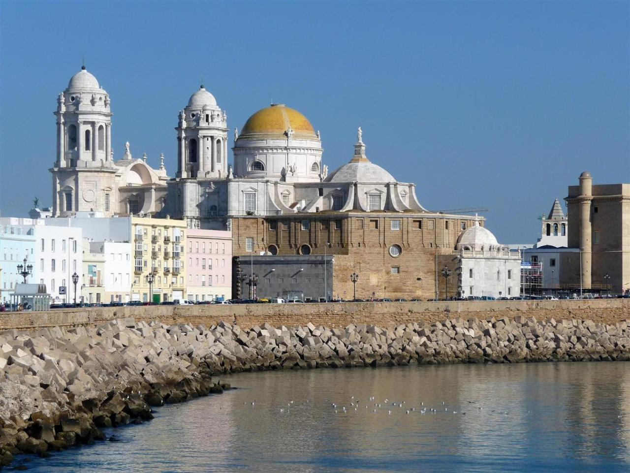 Regio 2 Hotel Cadiz