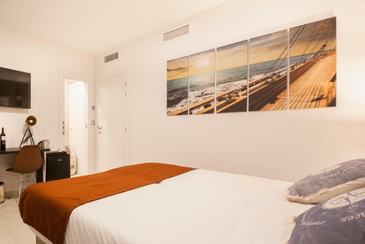 Homestay Luxury Yacht