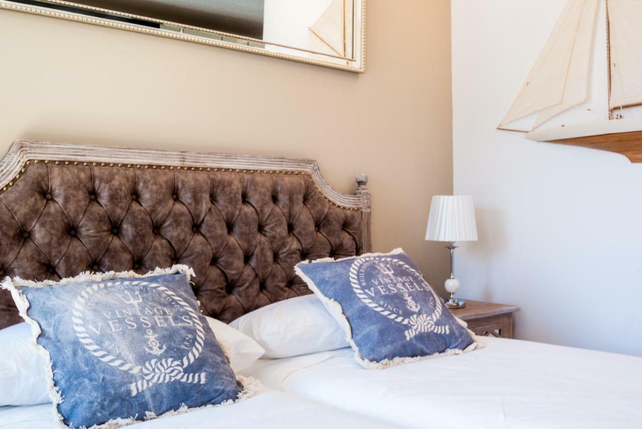 Luxury Yacht Homestay