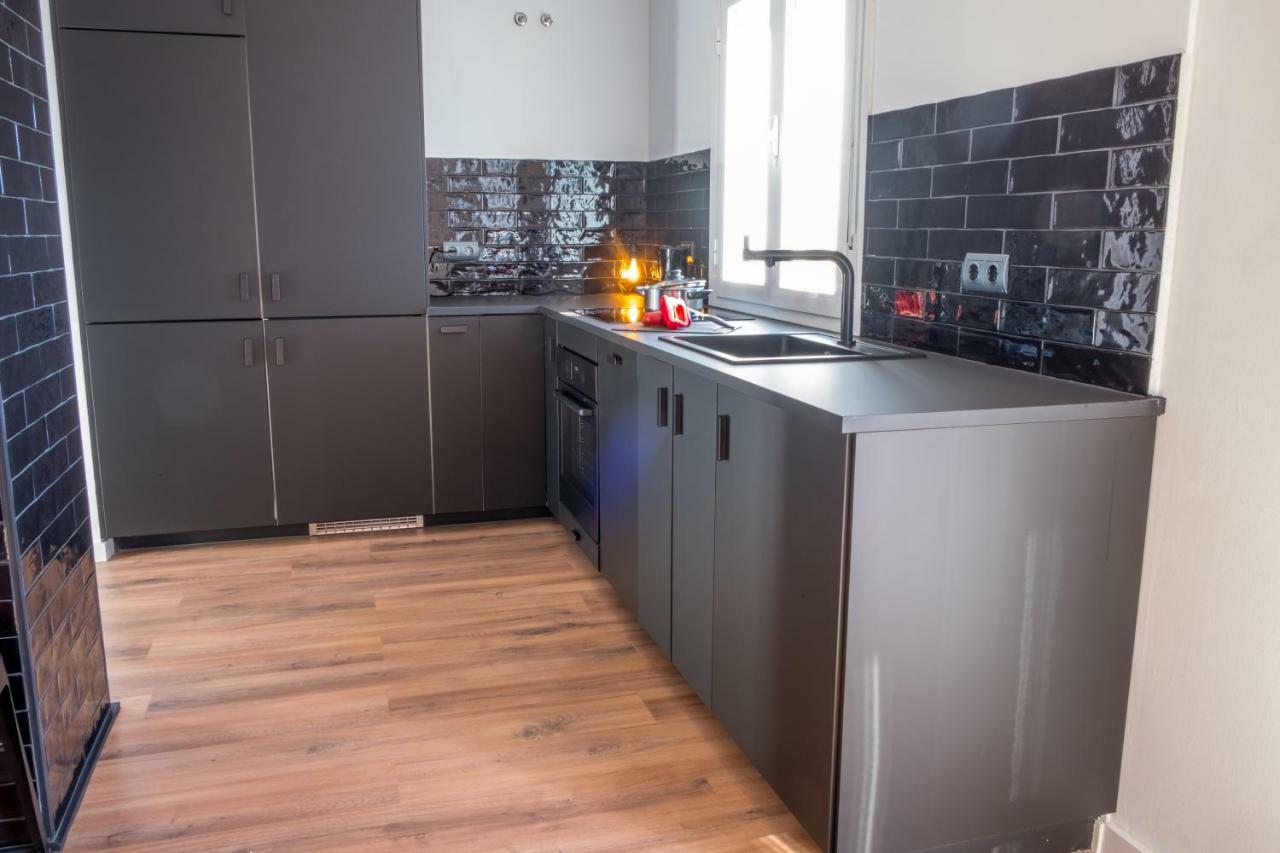 Penthouse, Jacuzzi, Garage For City Cars. Apartamento