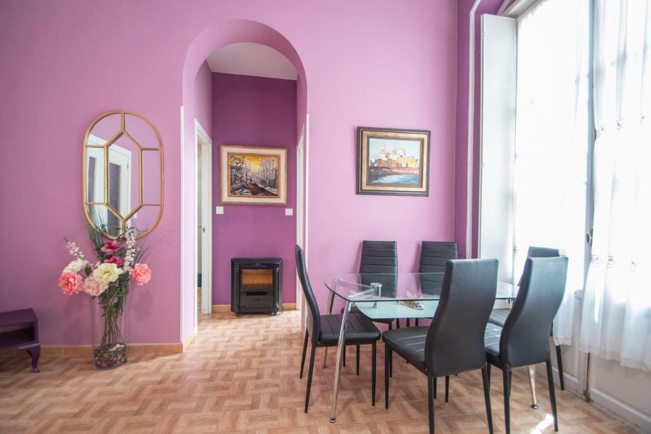 Apartamento Del Arqueólogo De Cádiz