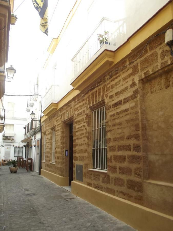 Cadiz_ryl Apartment