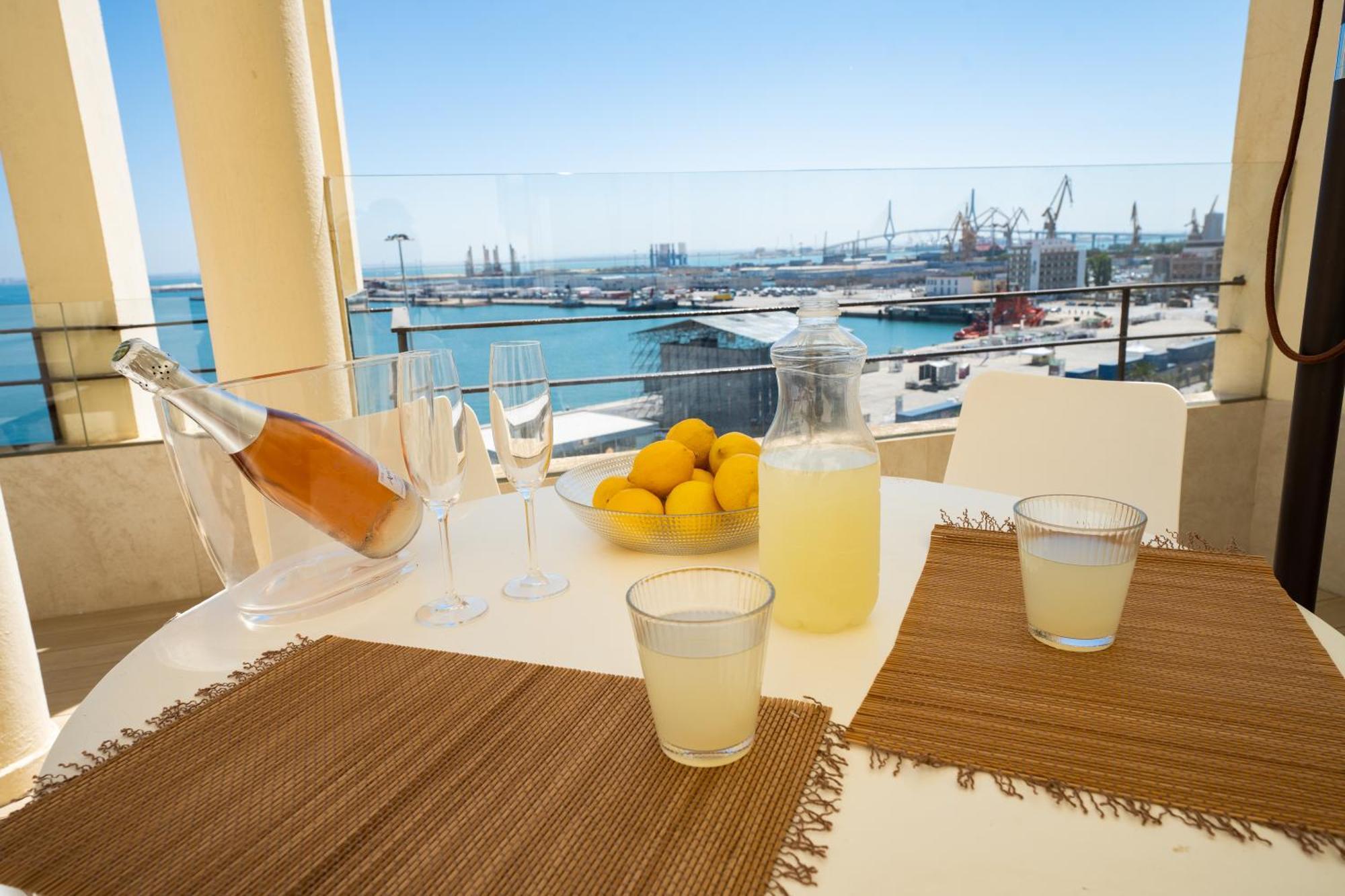 Apartahotel Plaza Mina Cádiz