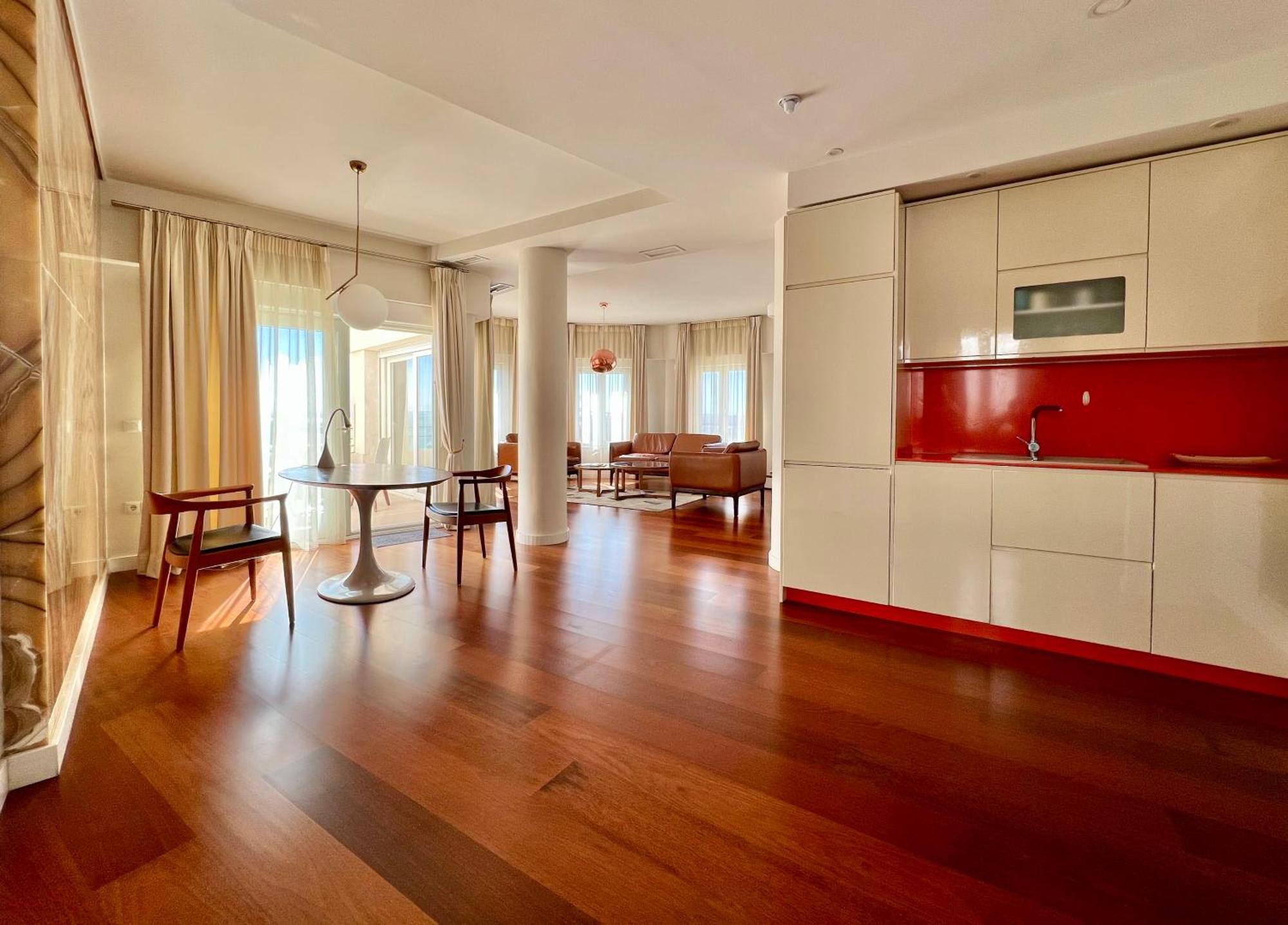 Plaza Mina Apartahotel 5*