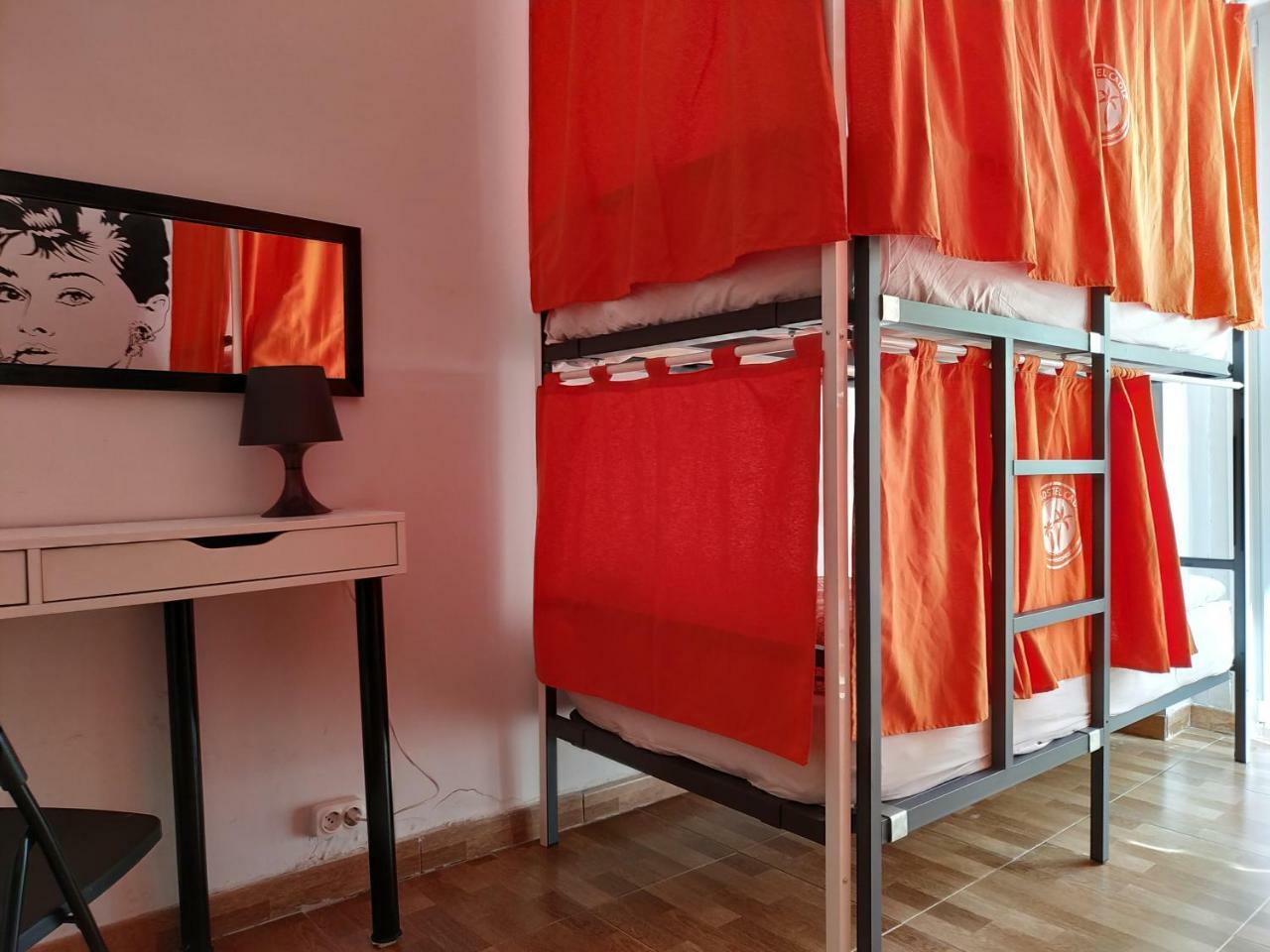 Summer Hostal
