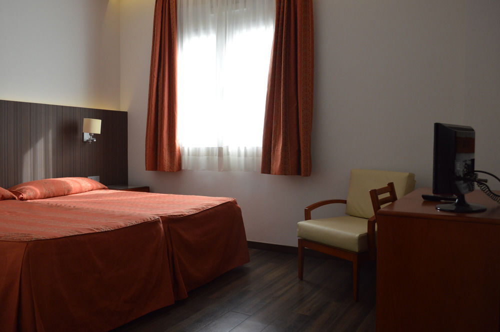 Hotel De Francia Y Paris 3*